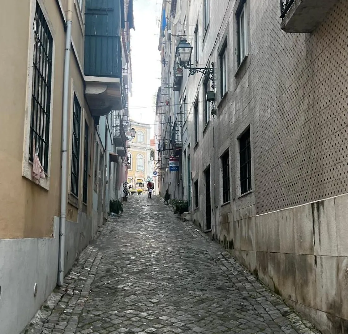 Travessa Do Meio Apartment Lisbon