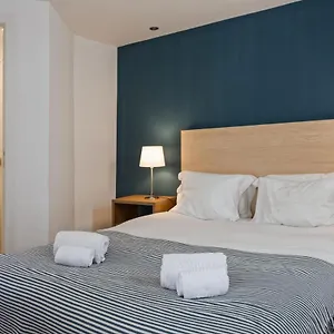  Apartment Cozy In Lisbon's Center!